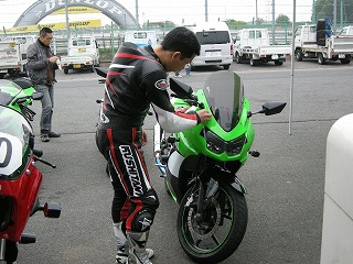10tsukuba2000-03.jpg (40317 �o�C�g)
